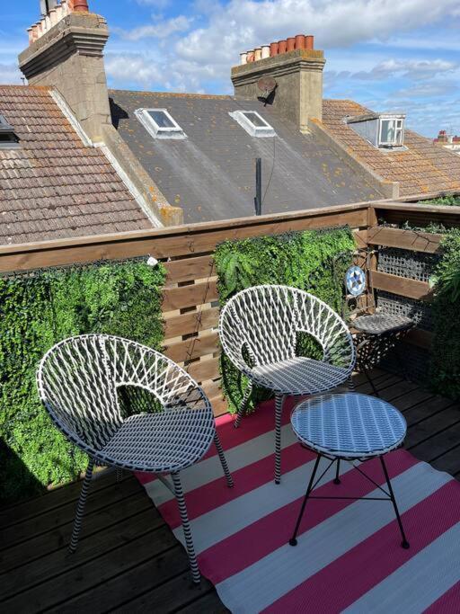 "The Parlour" Seafront Apartment Eastbourne Exterior photo